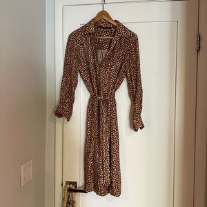 Great for office days. Says xxs but for reference I’m a 4-6 and fits perfectly